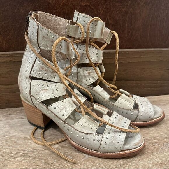 Freebird by Steven Hazel Gladiator Sandals Ice Stone Gray size 9 - Picture 10 of 11